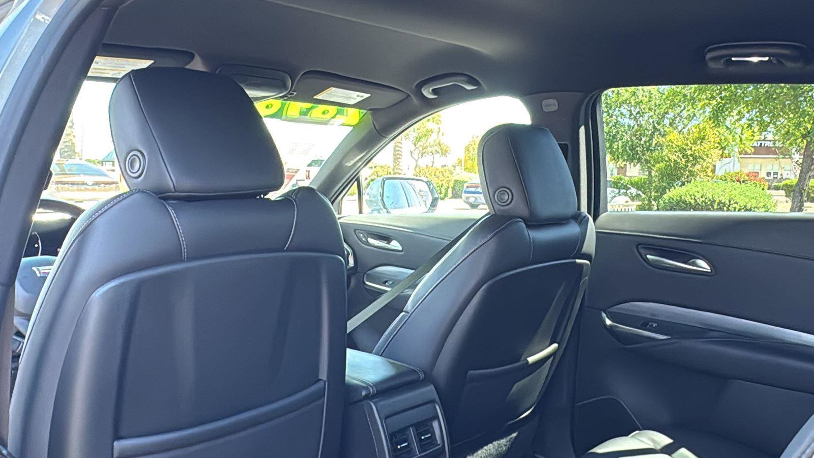 Used 2024 Cadillac XT4 Premium Luxury image 27