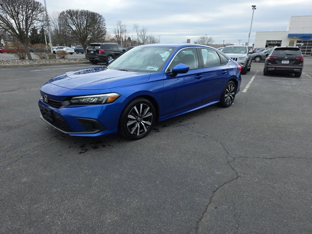 Used 2023 Honda Civic EX image 3