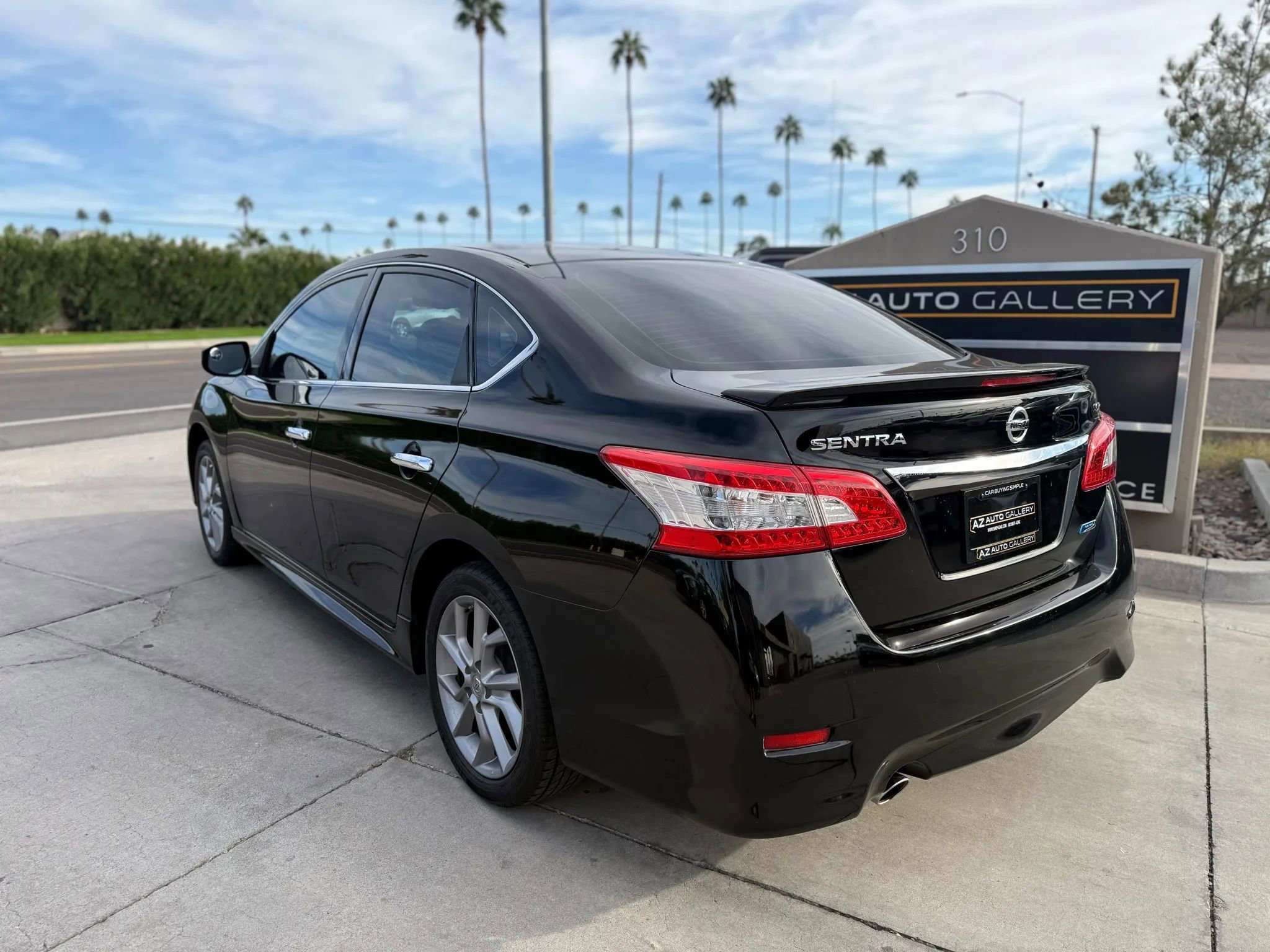 Used 2014 Nissan Sentra SR image 9