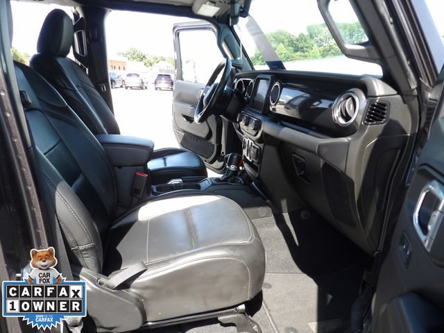Used 2022 Jeep Wrangler Unlimited Sahara AWD/4WD image 34