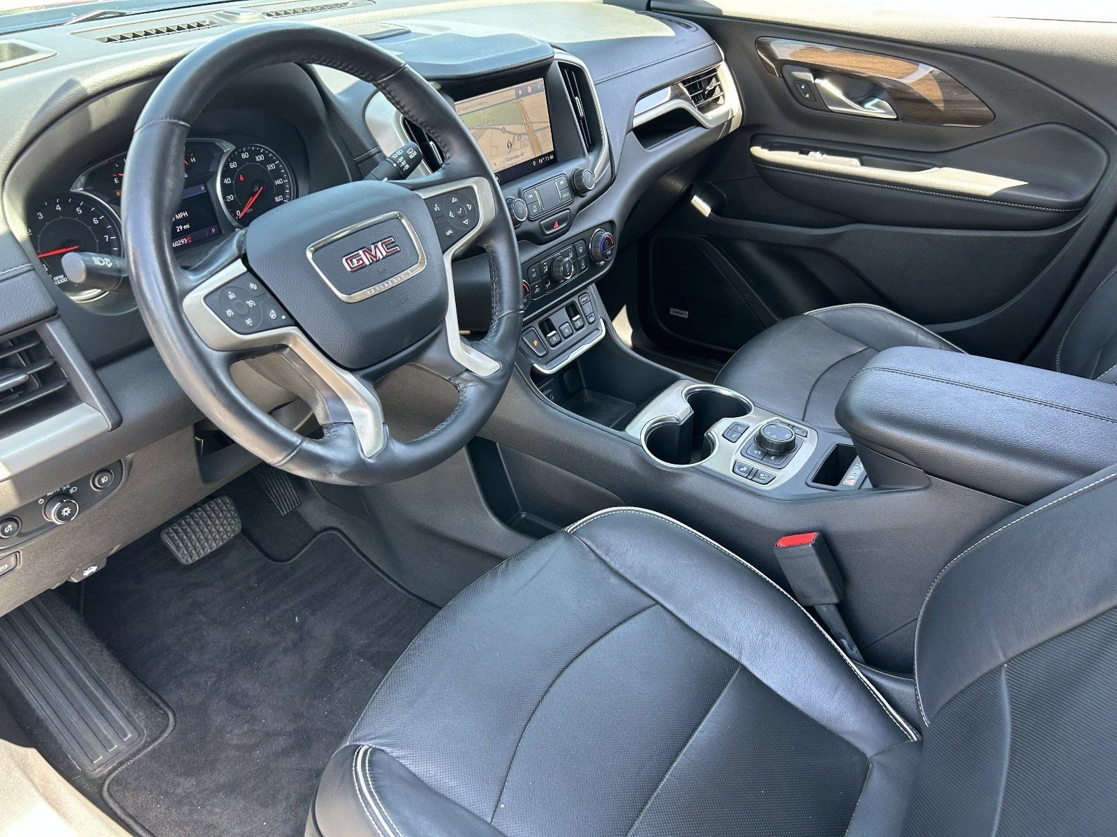 Certified 2020 GMC Terrain Denali w/ Denali Premium Package AWD/4WD image 24