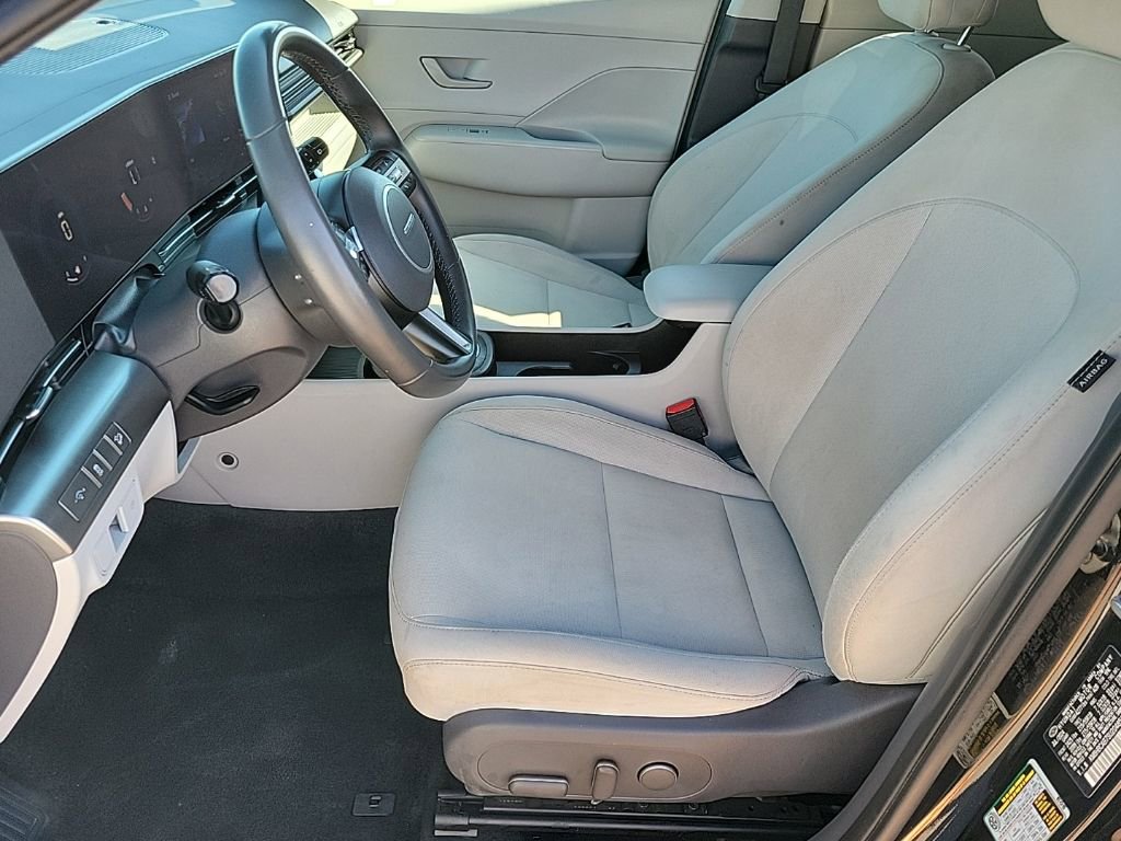 Used 2025 Hyundai Kona SEL AWD/4WD image 5