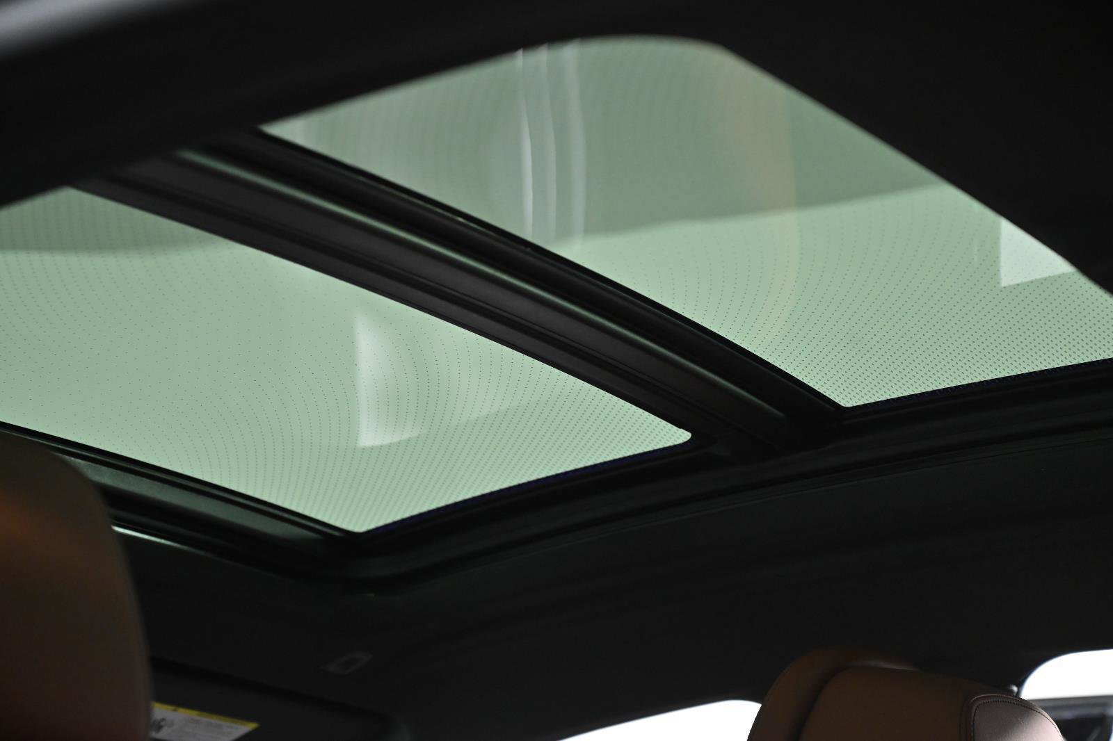 Used 2023 BMW X6 M50i w/ Executive Package image 36