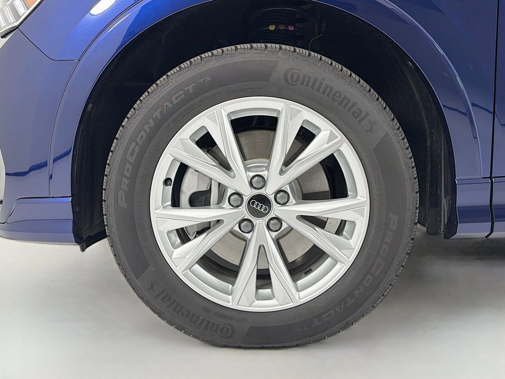 Certified 2025 Audi Q3 2.0T Premium Plus w/ Premium Plus Package image 32