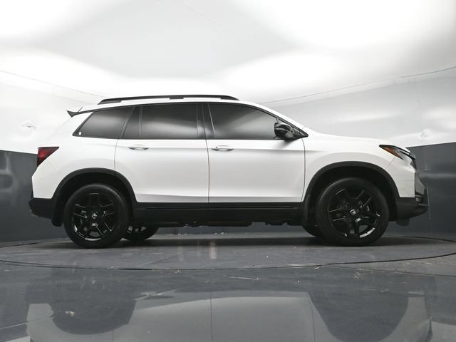 Used 2024 Honda Passport Black Edition image 29