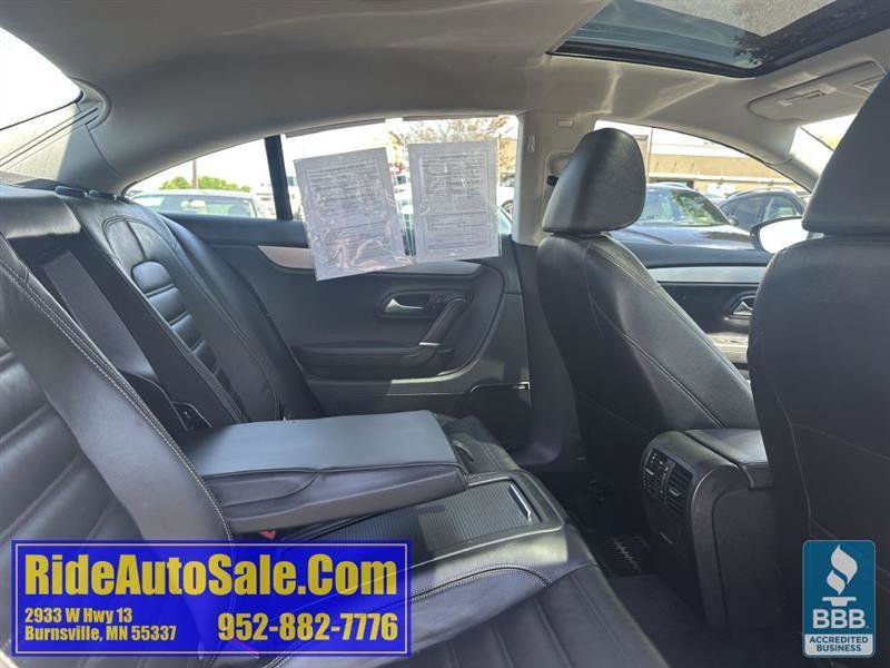 Used 2009 Volkswagen Passat VR6 AWD/4WD image 16