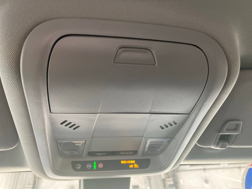 Used 2023 Chevrolet Equinox LT AWD/4WD image 39