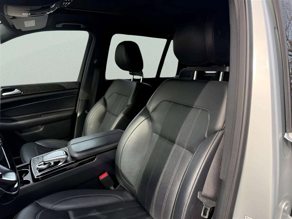 Used 2017 Mercedes-Benz GLS 450 4MATIC w/ Premium Package image 11