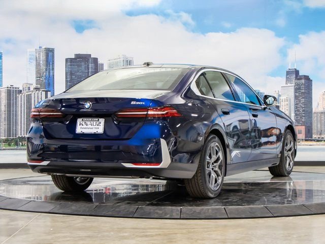 Used 2026 BMW 530i xDrive w/ Executive Package image 8