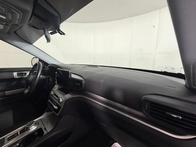 Used 2022 Ford Explorer XLT RWD image 33