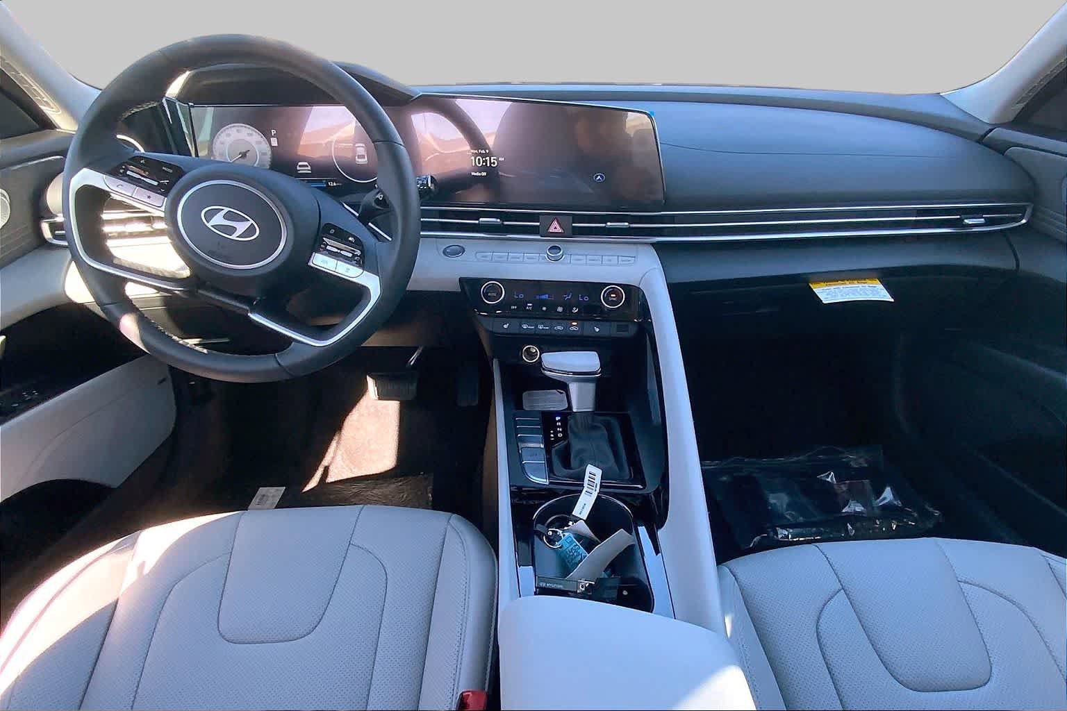 New 2026 Hyundai Elantra Limited FWD image 5
