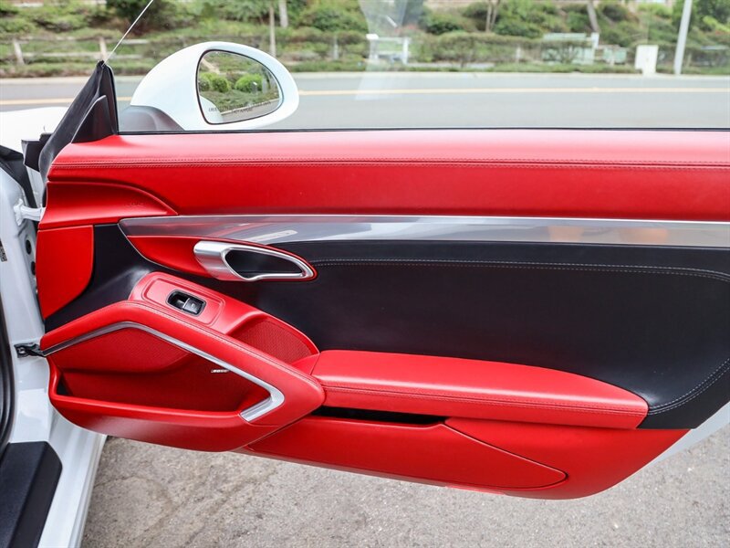 Used 2014 Porsche 911 Carrera S RWD image 21