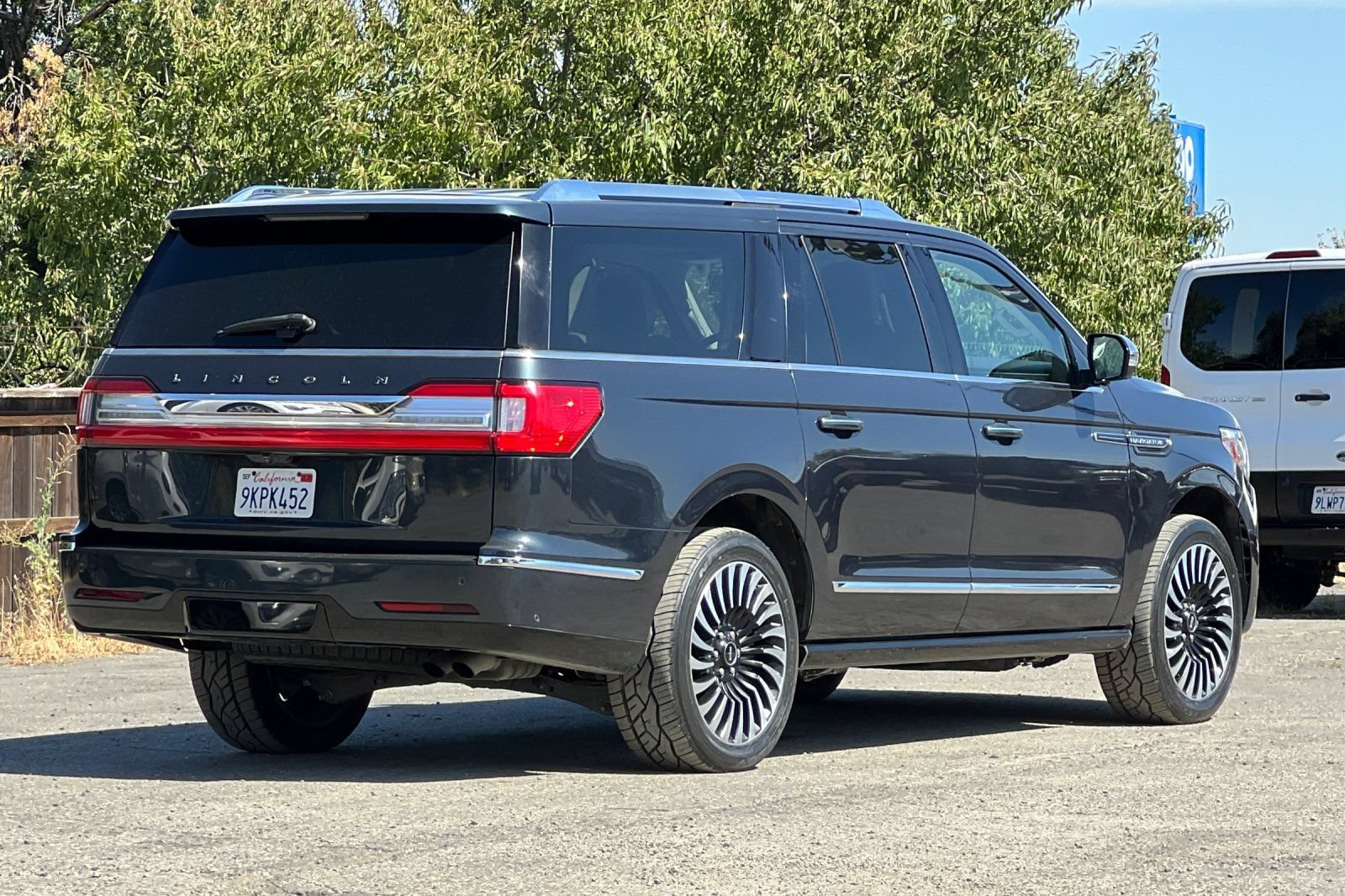 Used 2021 Lincoln Navigator L Black Label AWD/4WD image 4