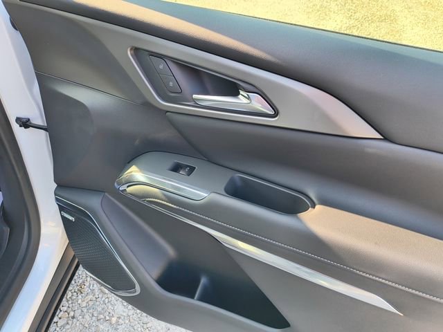 New 2026 Chevrolet Traverse LT w/ Enhanced Driving Package image 12