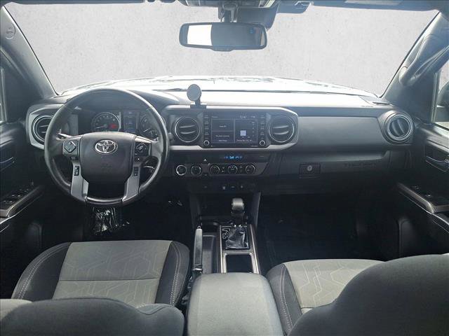 Used 2022 Toyota Tacoma TRD Off-Road image 16