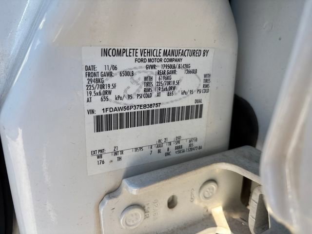 Used 2007 Ford F550 2WD Crew Cab Super Duty image 29