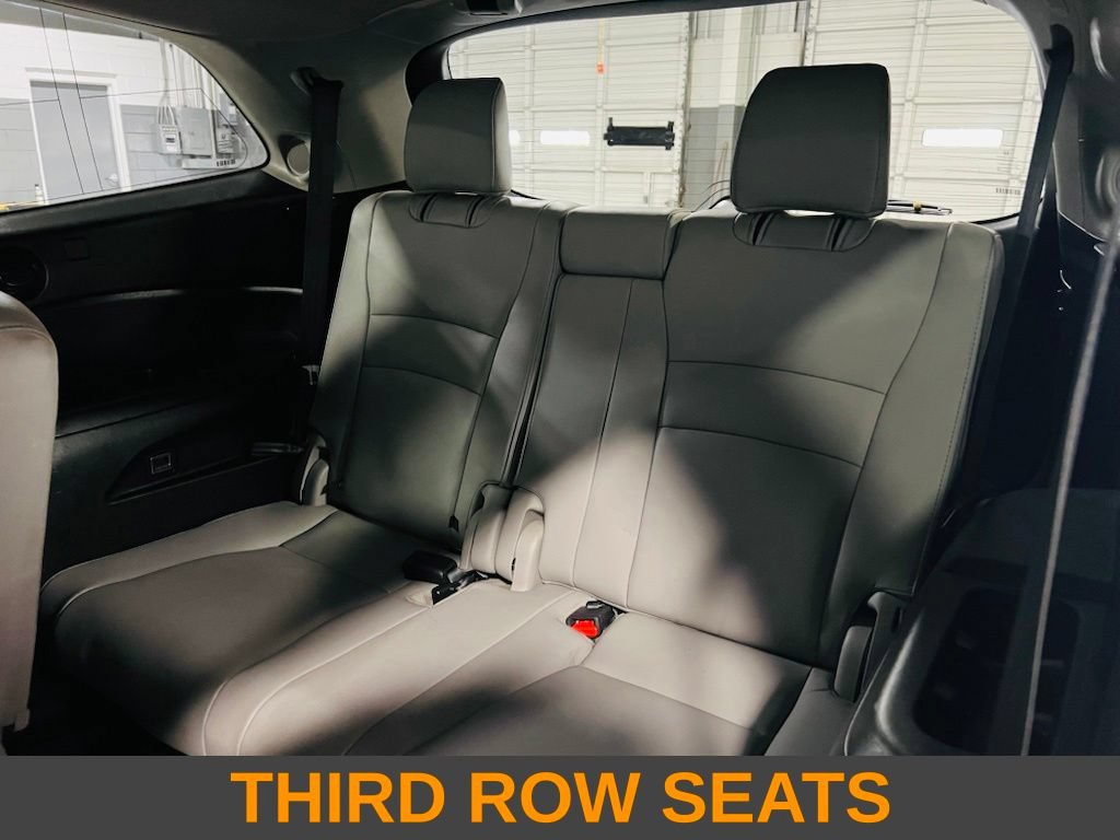 Used 2017 Honda Pilot Touring image 11