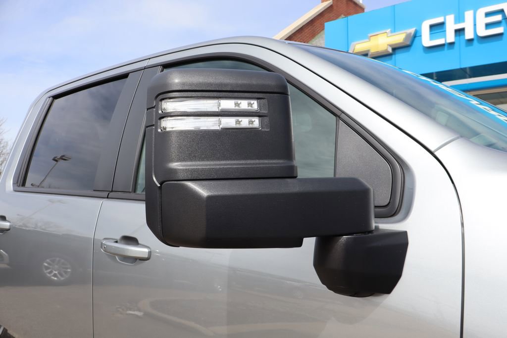 New 2026 Chevrolet Silverado 2500 LT video 2