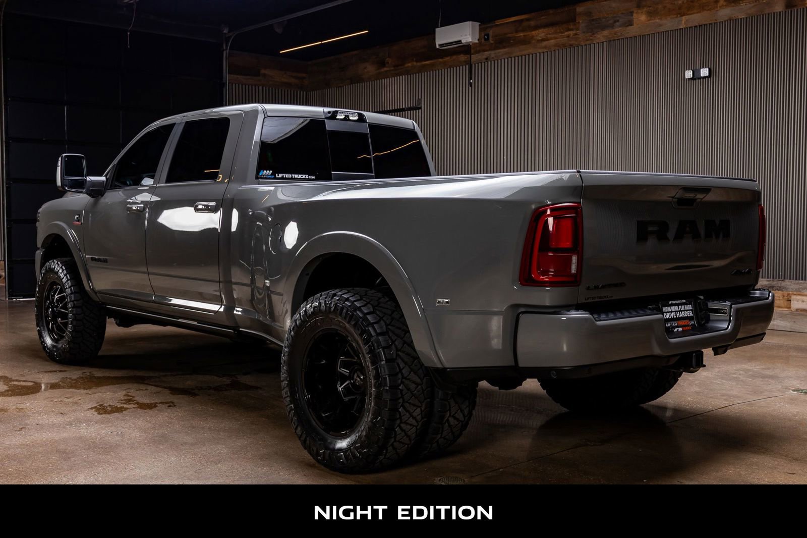 Used 2025 RAM 3500 Limited AWD/4WD image 7
