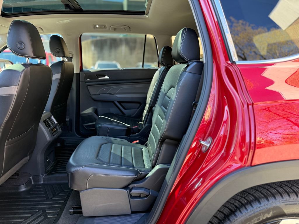 Used 2021 Volkswagen Atlas SEL Premium image 23