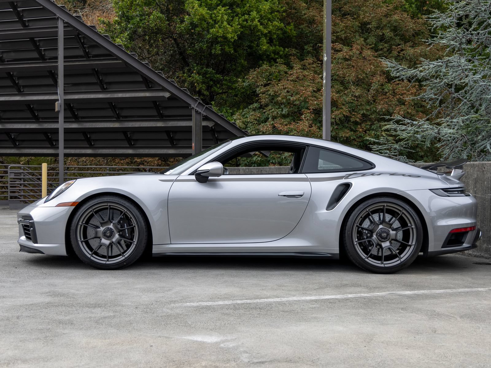 Certified 2025 Porsche 911 Turbo AWD/4WD image 2