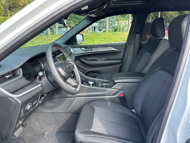 New 2026 Jeep Grand Cherokee Laredo X AWD/4WD image 6