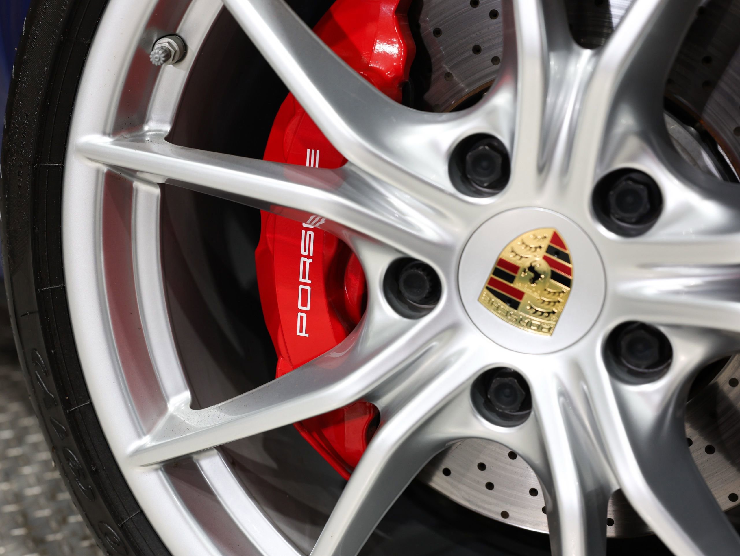 Used 2017 Porsche 911 Targa 4S image 8