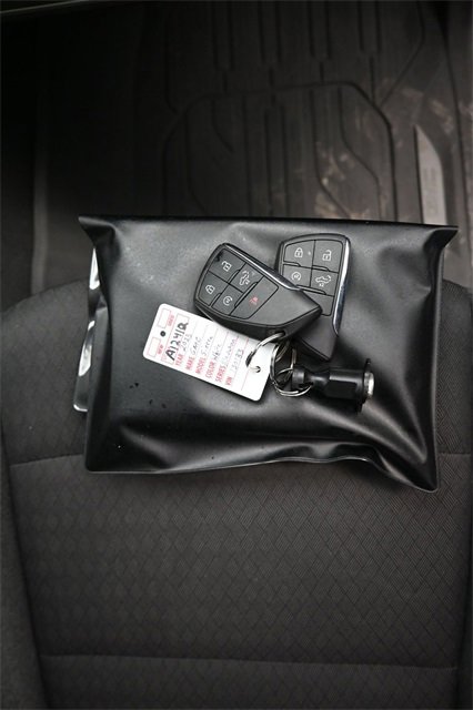 Used 2023 GMC Sierra 1500 Elevation image 9