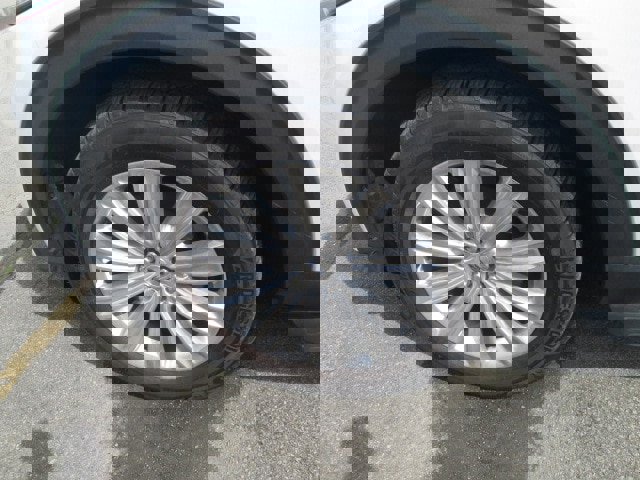 Used 2020 Ford Explorer Limited image 9