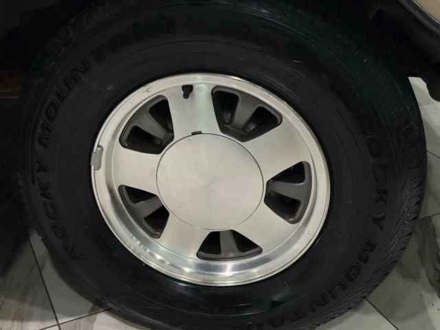 Used 2002 Chevrolet Express 1500 w/ LS Preferred Equipment Group RWD image 24
