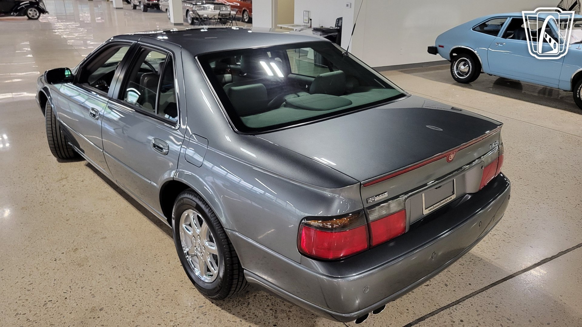 Used 2004 Cadillac Seville SLS w/ Preferred Equipment Group FWD image 30