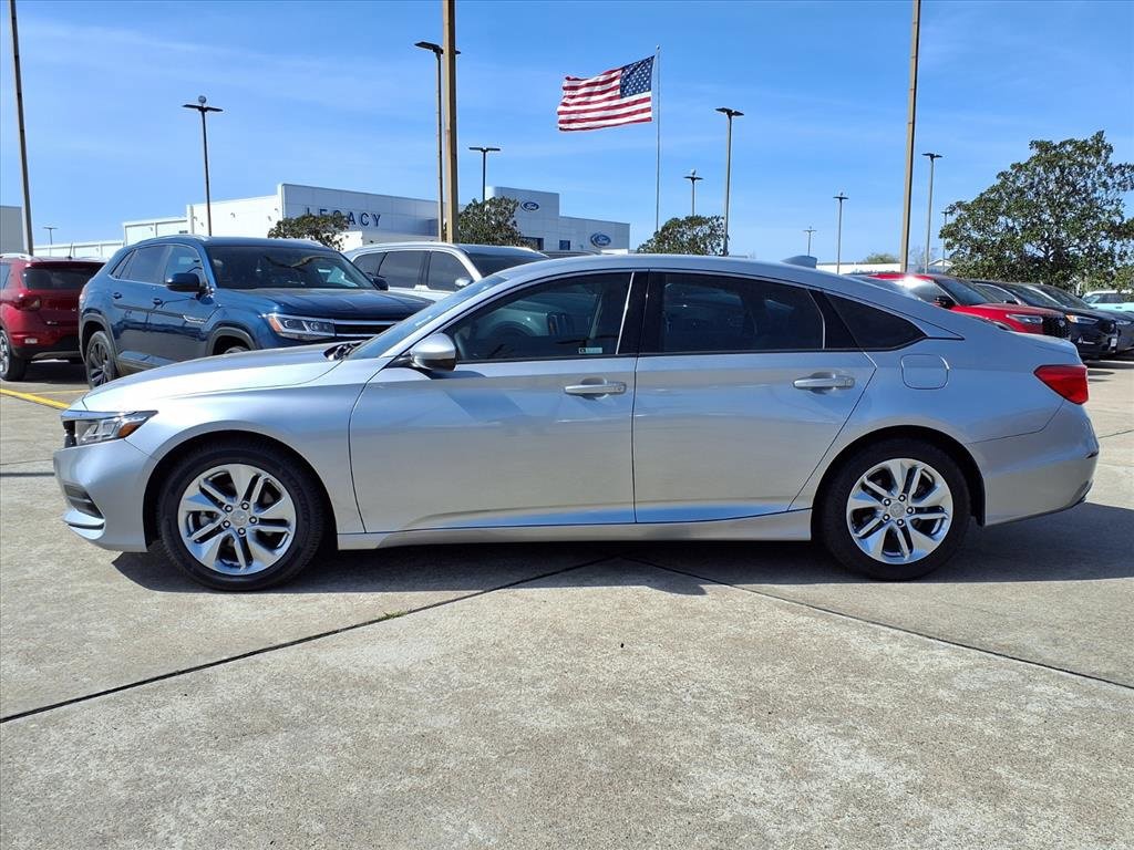 Used 2018 Honda Accord LX image 3