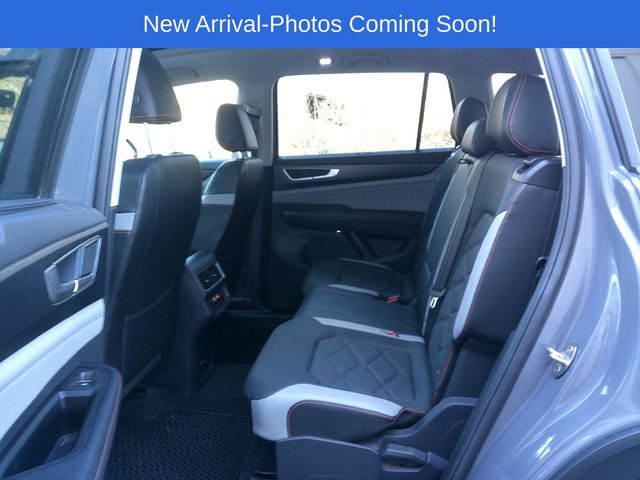 Used 2024 Volkswagen Atlas Peak Edition SEL AWD/4WD image 28