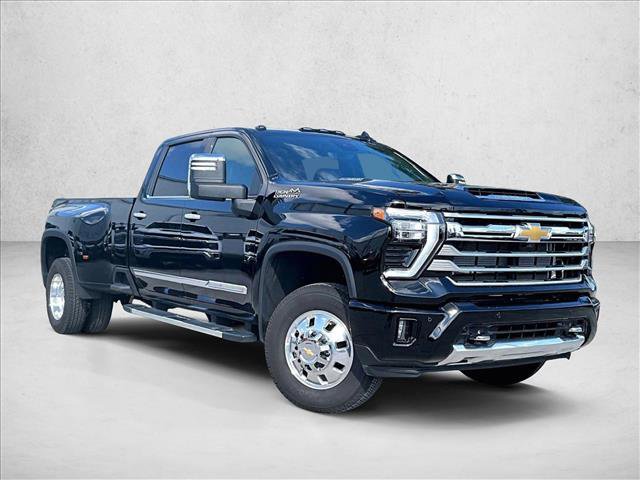 Used 2026 Chevrolet Silverado 3500 High Country w/ Technology Package AWD/4WD image 12