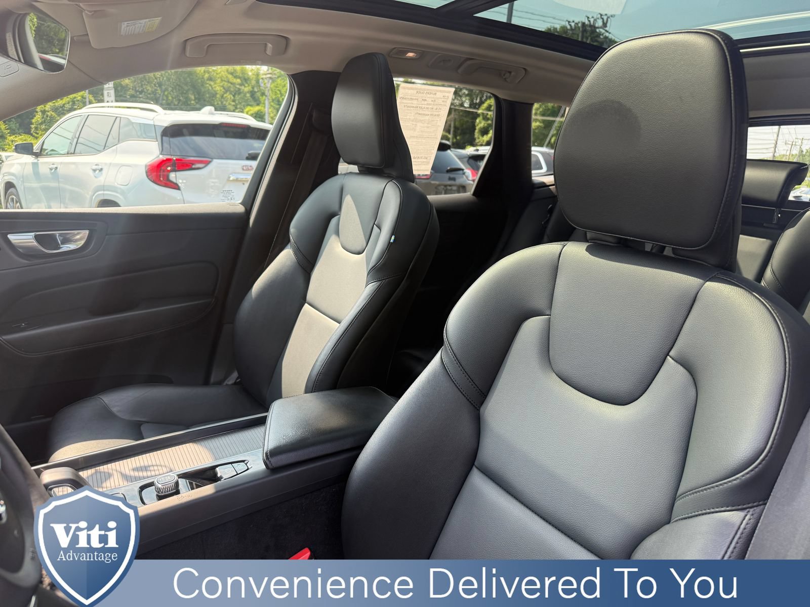 Certified 2023 Volvo XC60 B5 Core w/ Climate Package AWD/4WD image 18