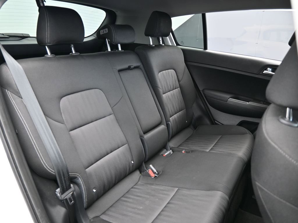 Used 2020 Kia Sportage LX image 41