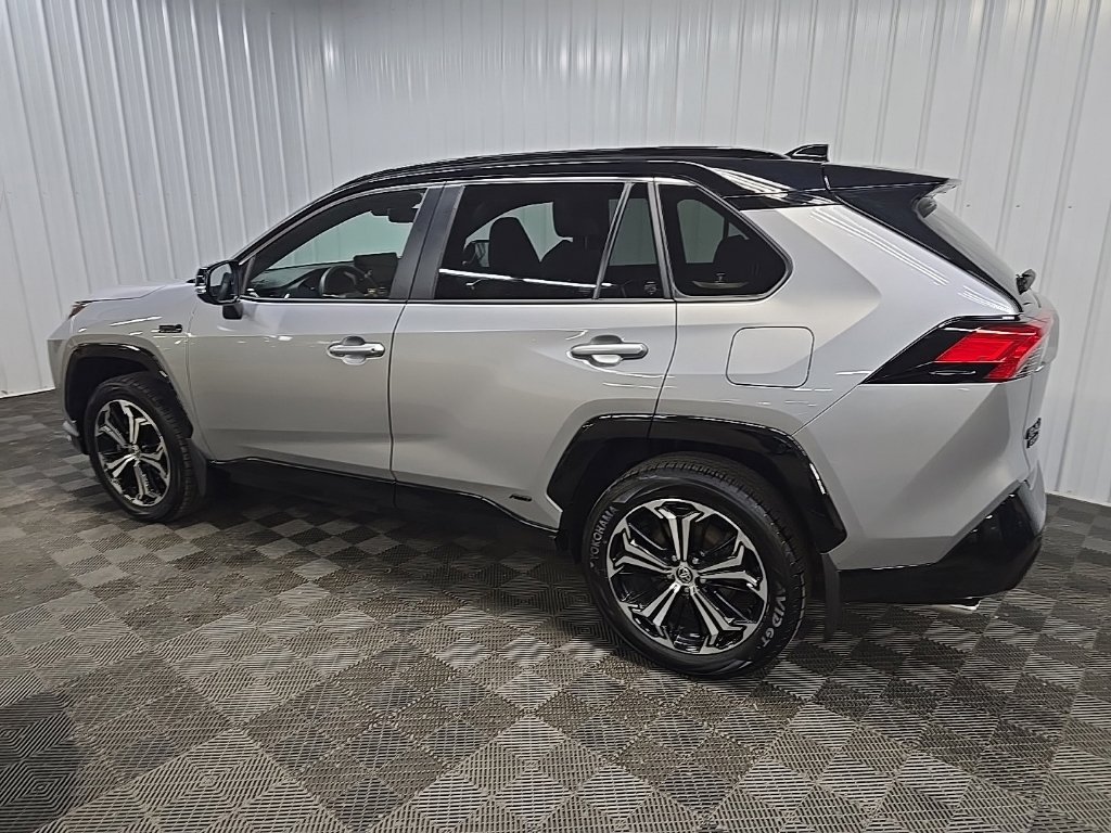Used 2023 Toyota RAV4 XSE w/ Premium Package AWD/4WD image 4