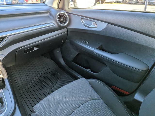 Certified 2024 Kia Forte LXS w/ LXS Technology Package FWD image 19