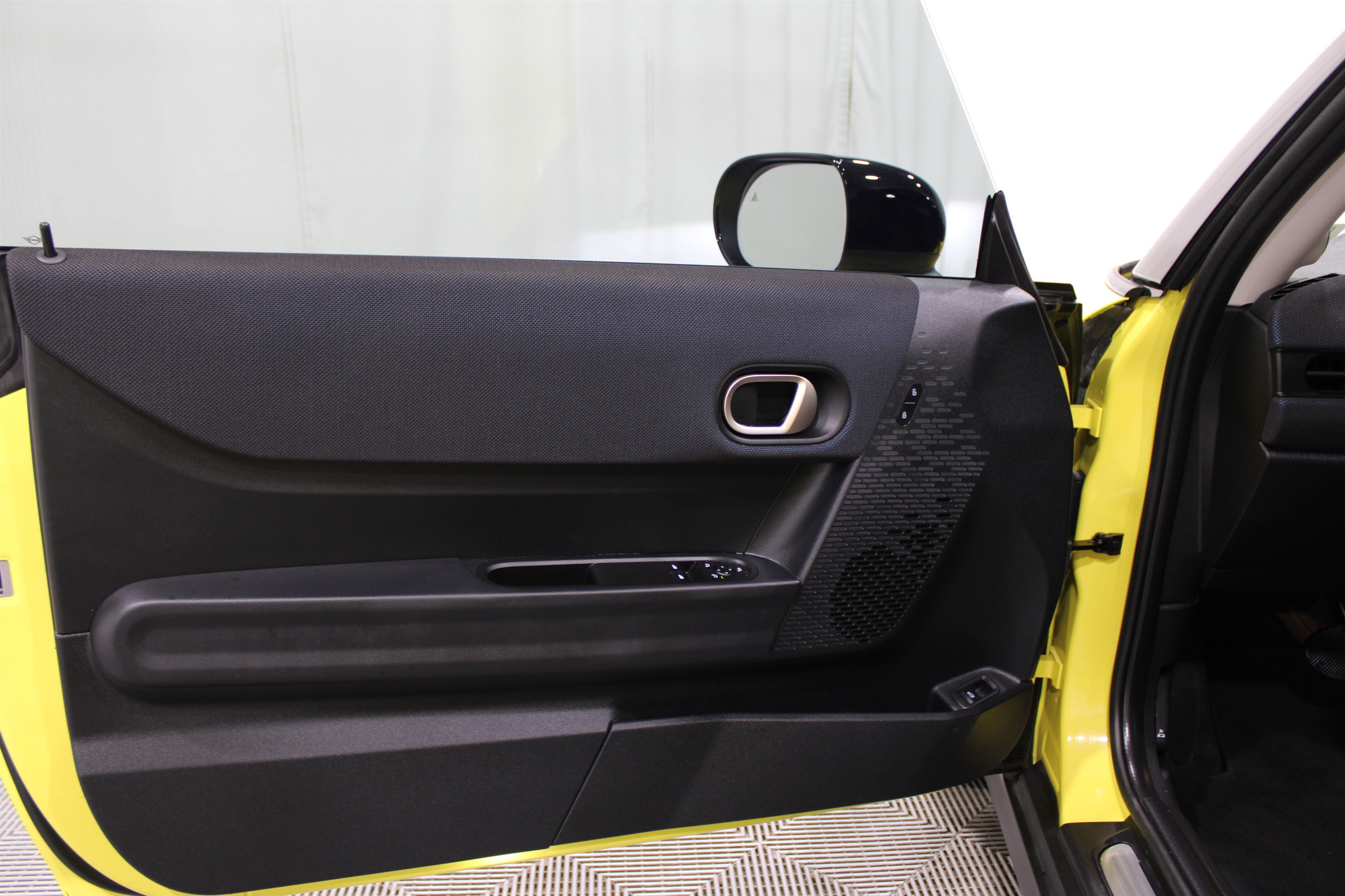 Used 2025 MINI Cooper S image 6