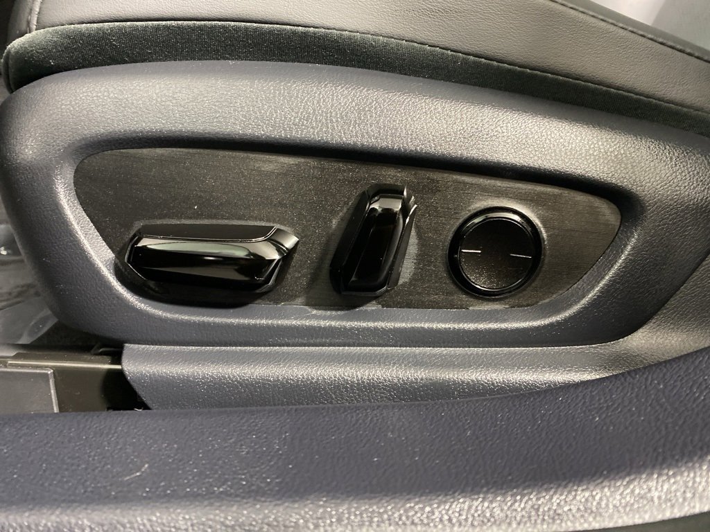 Certified 2023 Lexus ES 300h w/ Premium Package image 23