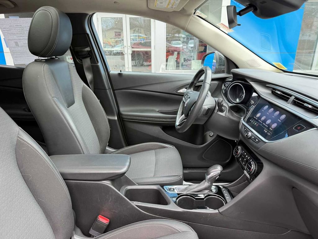 Used 2022 Buick Encore GX Select w/ Experience Buick Package image 41