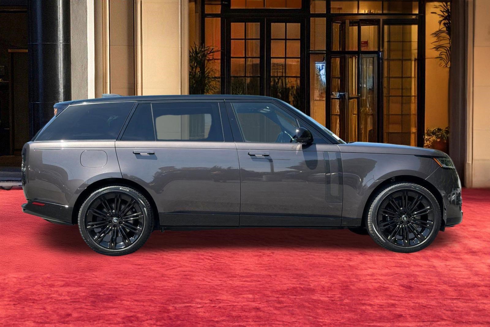 Used 2023 Land Rover Range Rover Long Wheelbase First Edition AWD/4WD image 7
