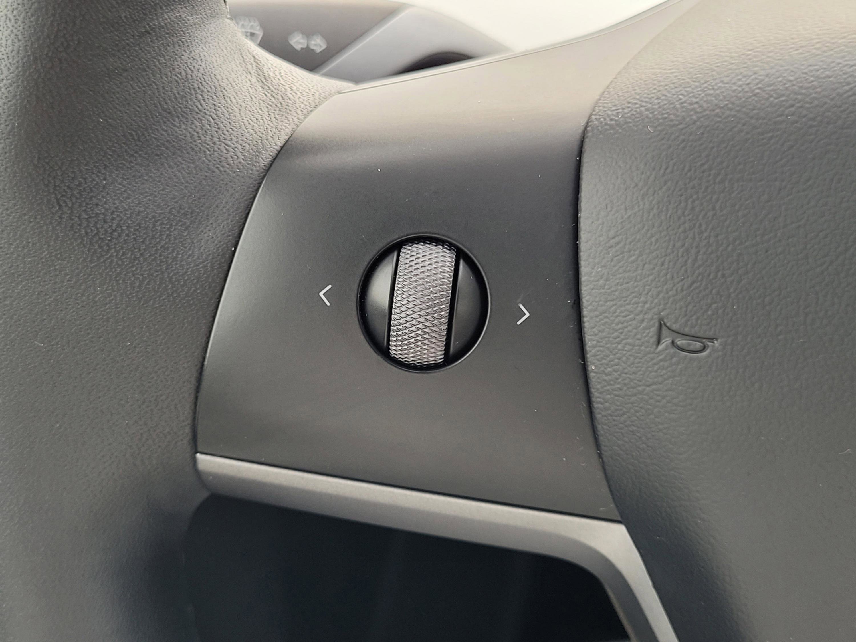 Used 2022 Tesla Model Y Performance image 12