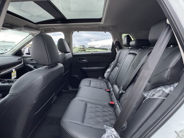 New 2026 Nissan Rogue Platinum w/ Platinum Premium Package AWD/4WD image 30