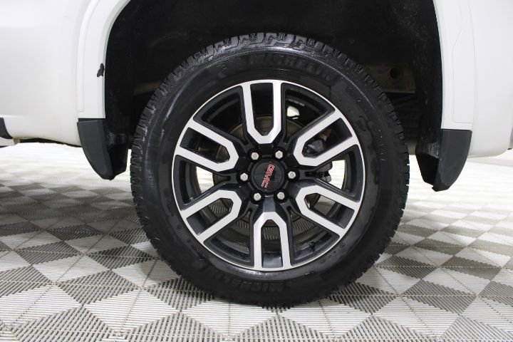 Used 2024 GMC Sierra 1500 AT4 w/ Technology Package image 47