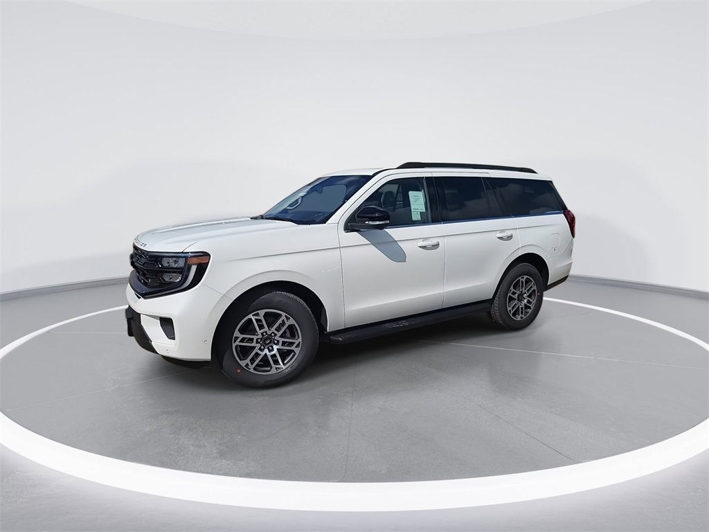 New 2025 Ford Expedition Active image 4