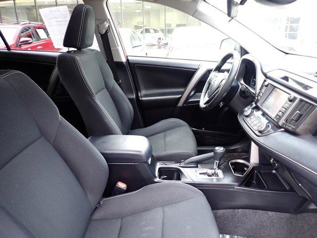 Certified 2017 Toyota RAV4 XLE image 3