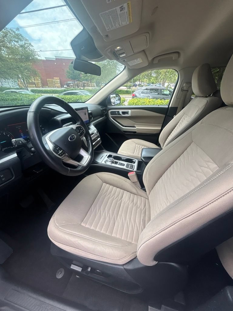 Used 2020 Ford Explorer XLT RWD image 12
