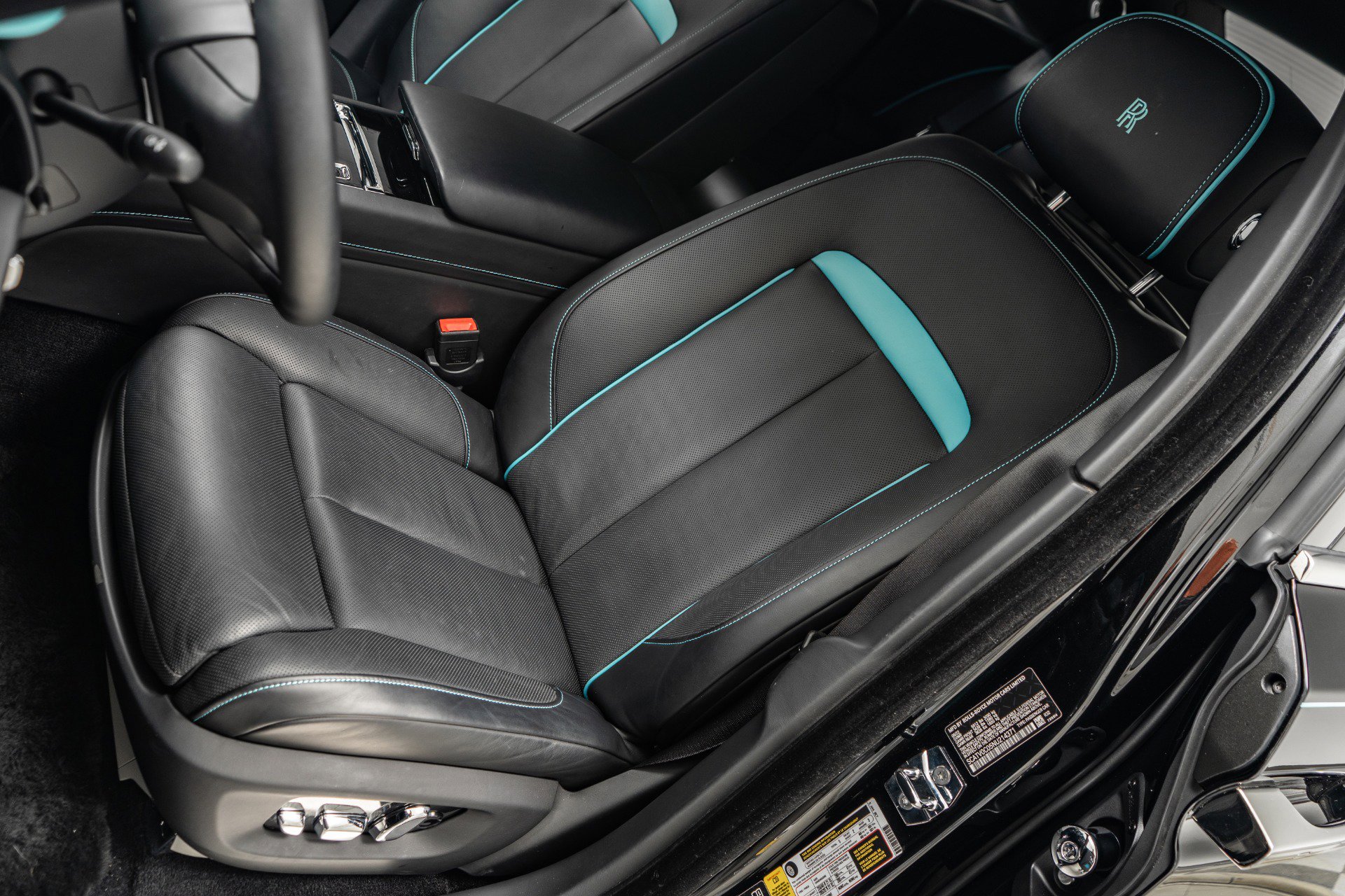 Used 2022 Rolls-Royce Ghost w/ Ghost Package image 24