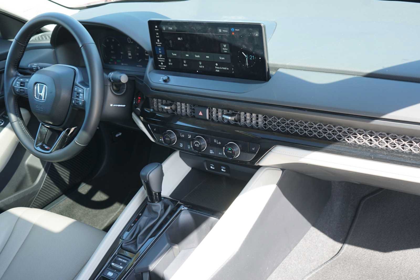 Used 2024 Honda Accord EX-L image 26